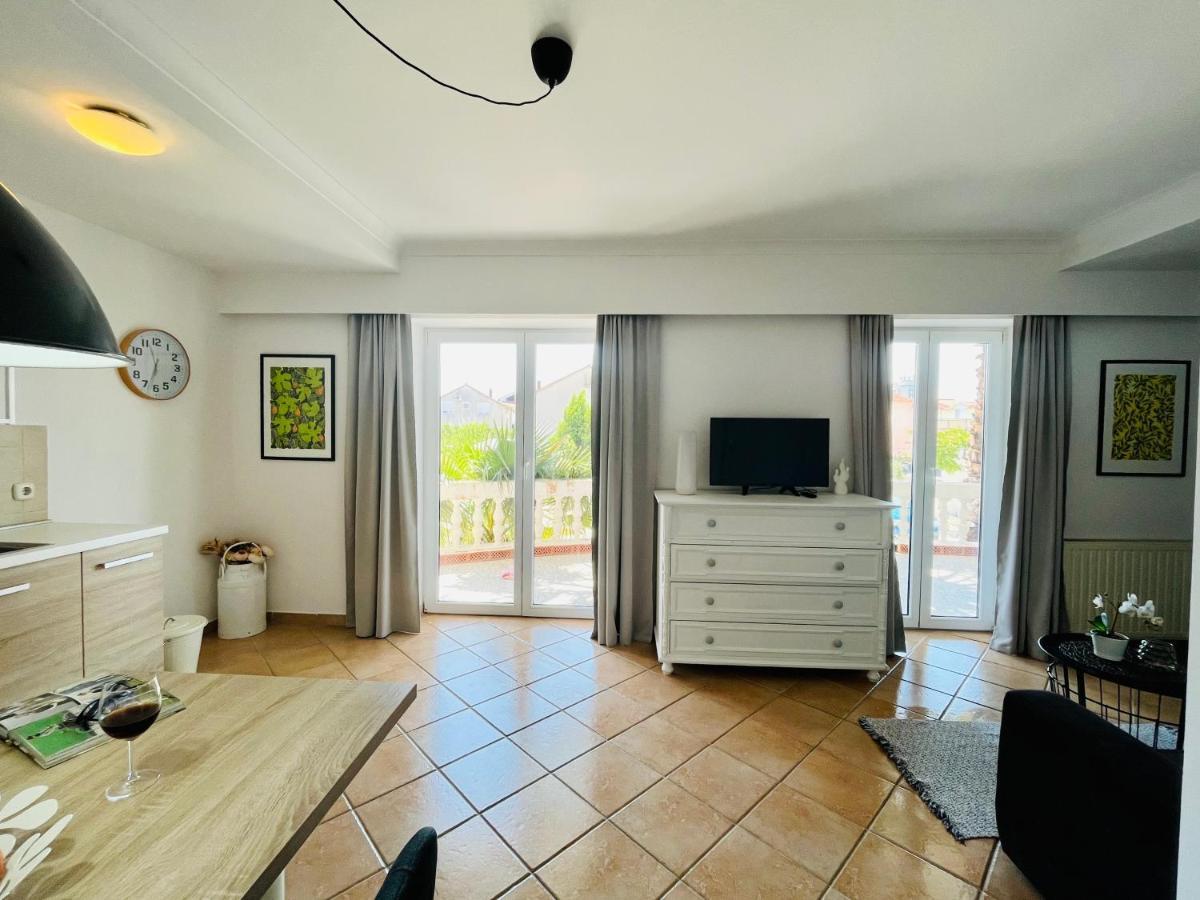 Apartments And Rooms Matesa Vodice Zewnętrze zdjęcie