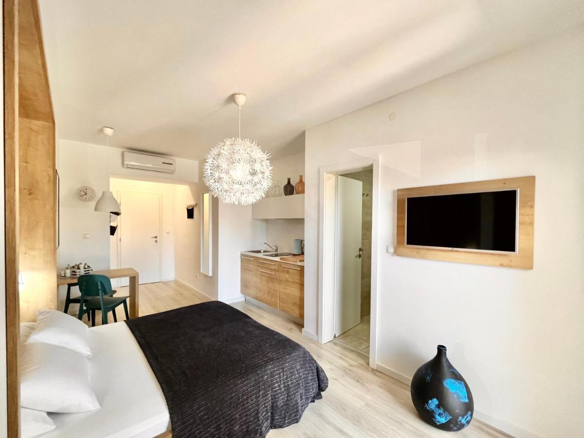 Apartments And Rooms Matesa Vodice Zewnętrze zdjęcie