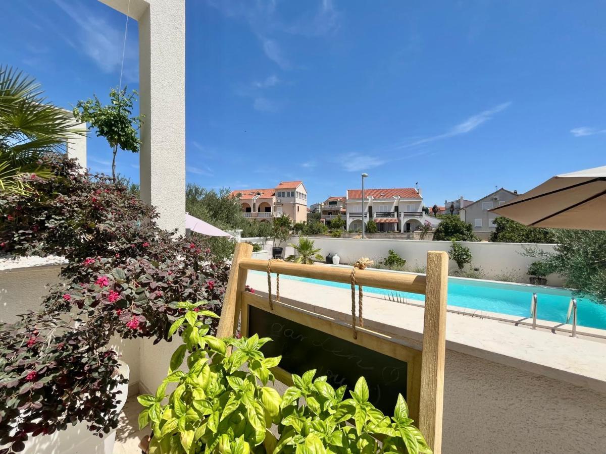 Apartments And Rooms Matesa Vodice Zewnętrze zdjęcie